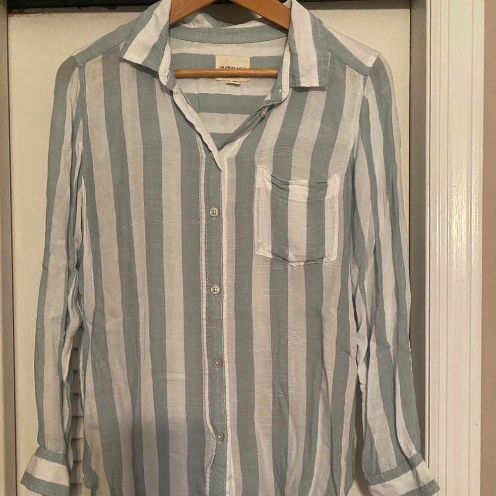 American Eagle womans shirt  light blue and white stripe